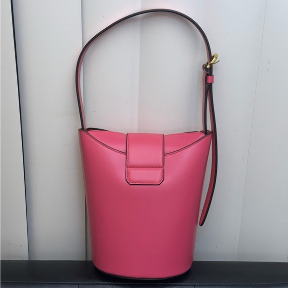 Authentic Salvatore Ferragamo Trifolio Shoulder Leather Bag - Picture 2 of 7